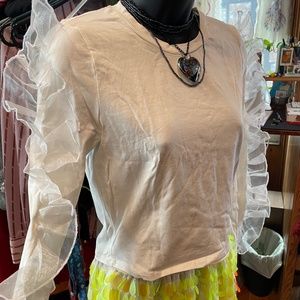 White Long-Sleeved Top With Ruffle Sleeves (W Small)